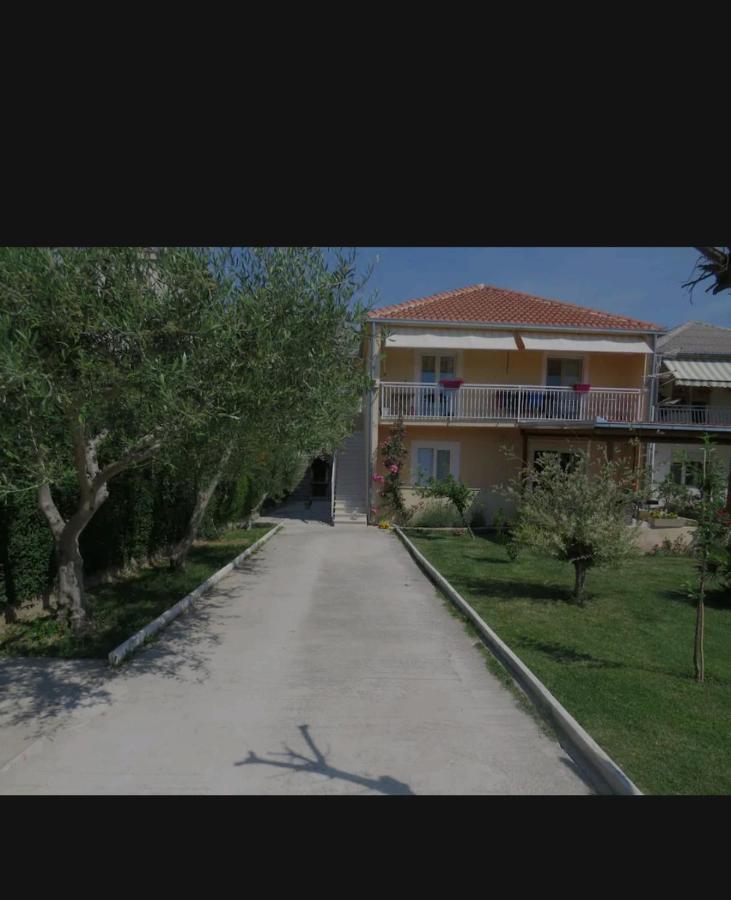 Apartmán Old Salona Exteriér fotografie